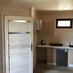 Letniskowe Magnat 700m Od Morza! Сasa de vacaciones Rusinowo (Slawno)